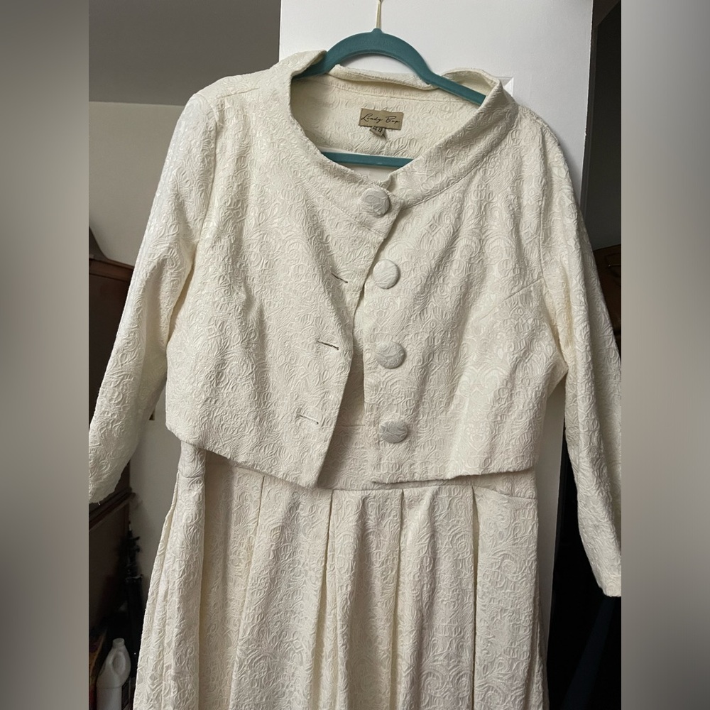 It's just too big! I love it and it photographs well I ordered the wrong size